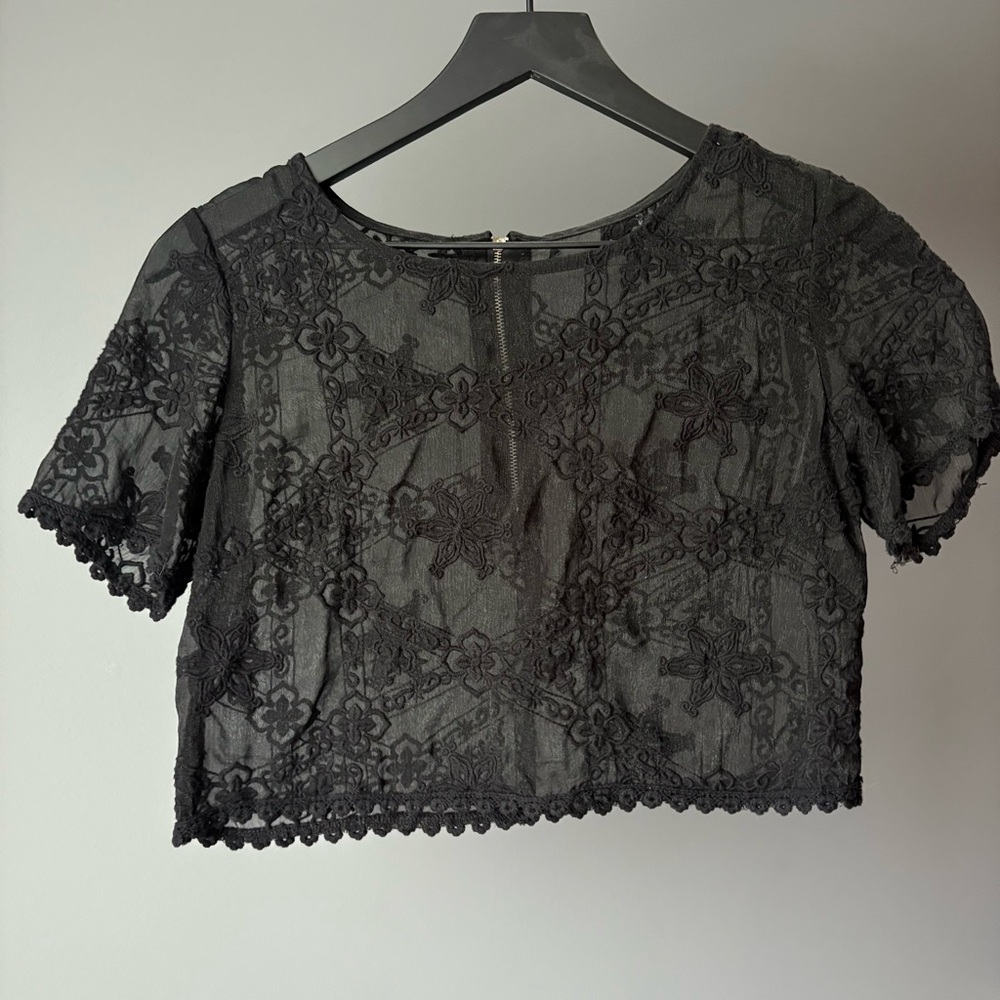 Elegant Black Lace Crop Top